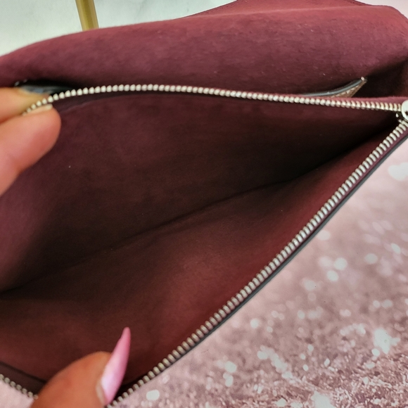 LOUIS VUITTON Pochette Rose Quartz Lockme ♡ - Picture 7 of 10